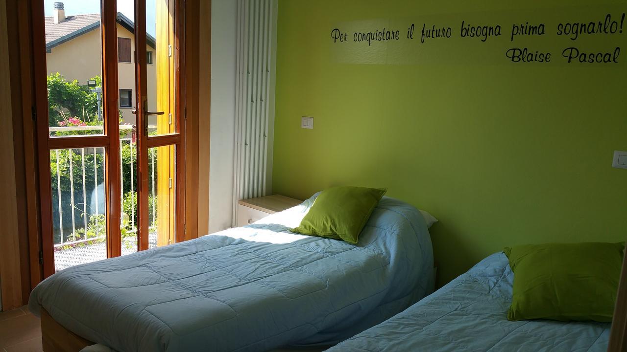 Ostello Casa Emmaus Maccagno Buitenkant foto