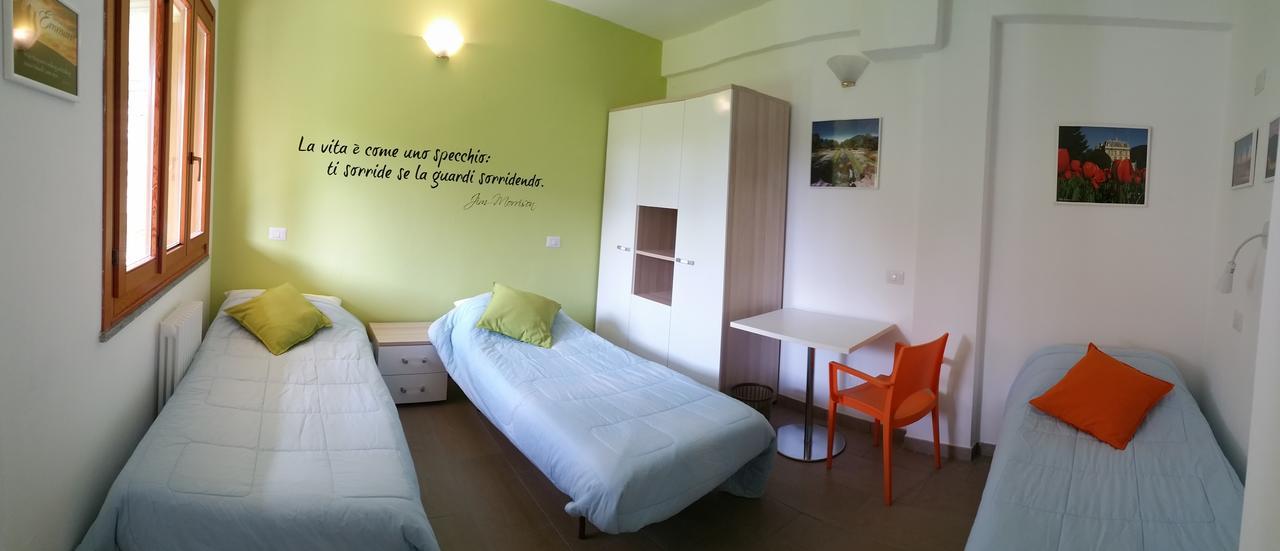 Ostello Casa Emmaus Maccagno Buitenkant foto