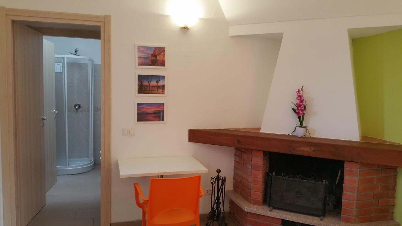 Ostello Casa Emmaus Maccagno Buitenkant foto